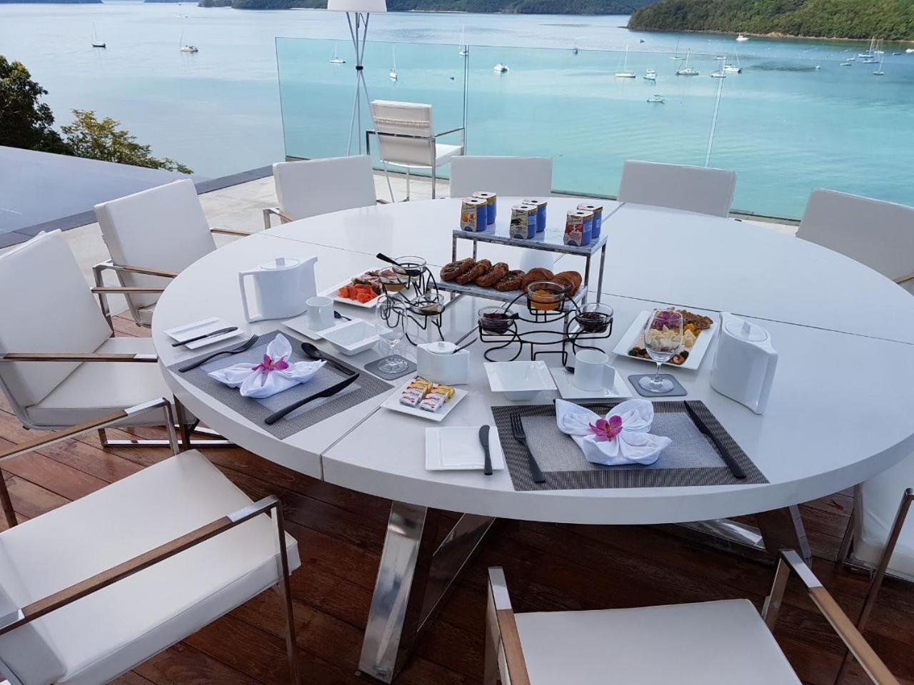 Villa Cliff
