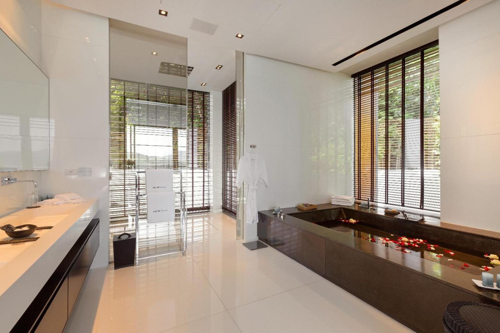Cliff Villa