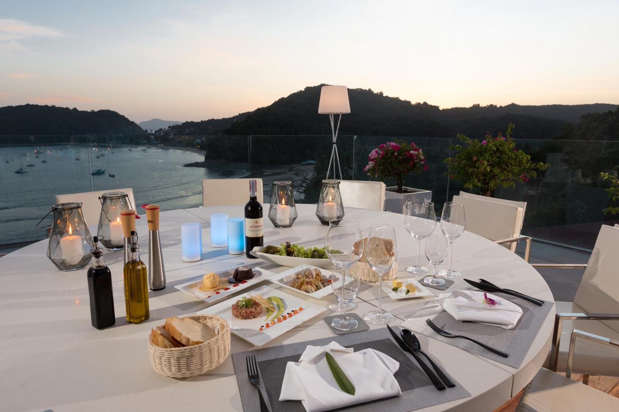 Cliff Villa Phuket